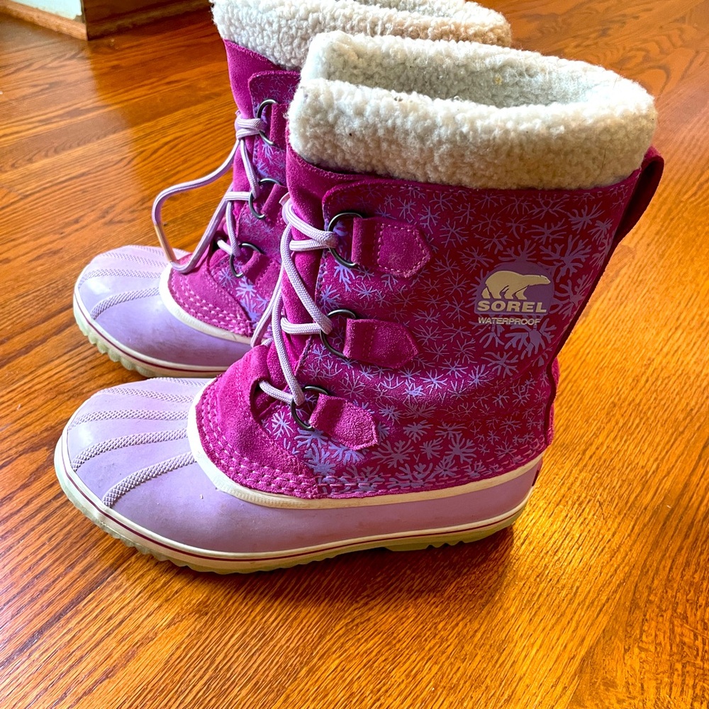 Sorel Winter Boots- Size 7 Barely Worn